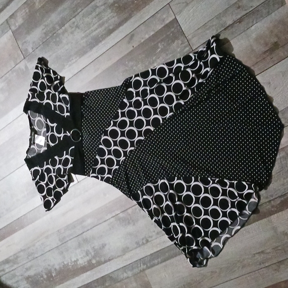 Girl's DRESS - Picture 2 of 6